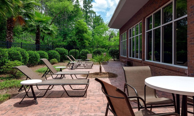 Savannah Hotel | DoubleTree by Hilton Hotel Savannah Airport