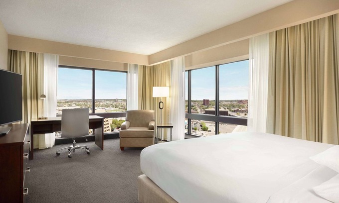 Central Business District Hotel | DoubleTree by Hilton Hotel Orlando Downtown