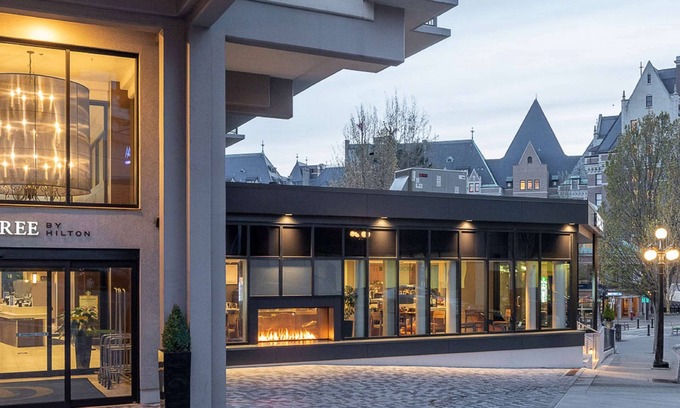 Downtown Victoria Hotel | DoubleTree by Hilton Hotel & Suites Victoria