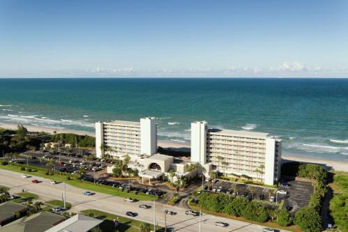 Ocean Park Hotel | DoubleTree Suites by Hilton Melbourne Beach Oceanfront