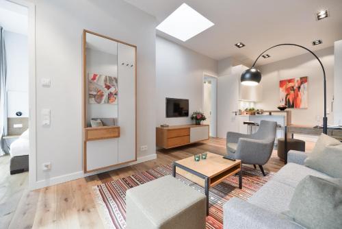 Mitte Apartment | Downtown Apartments Living