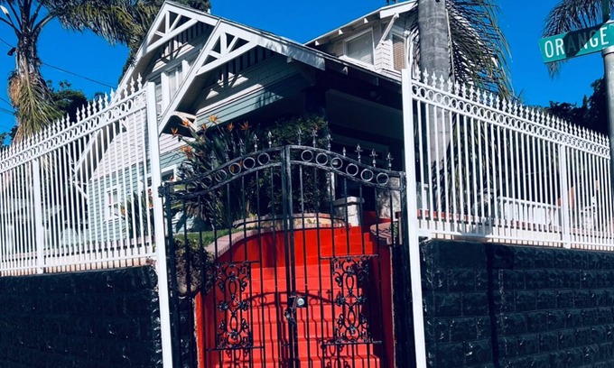 Downtown Riverside Bed & Breakfast | Downtown classic, 1910 Craftsmen style home