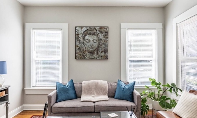 Pittsburgh House | Downtown: Historical West End's Shotgun Apartment