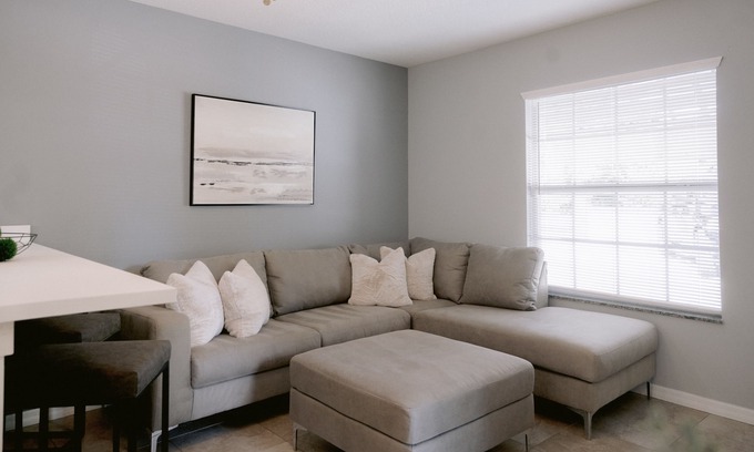 Conway House | Downtown Orlando’s Hidden Gem -2 bedroom with FREE parking