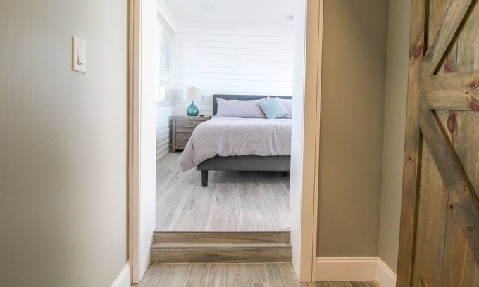 Park East Condo | Downtown Sarasota, Speakeasy