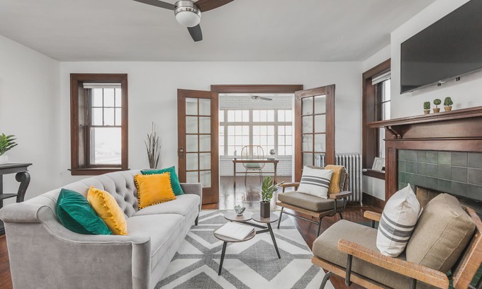 Herron Morton Apartment | Downtown Serenity - Mins to Mass Ave
