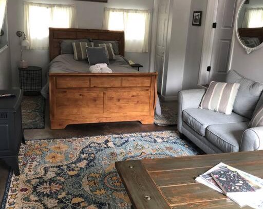 Livingston House | Downtown Yellowstone Bungalow