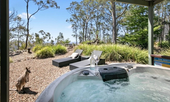 Vacy Cabin | Dreamtime Spa Cabin - escape, relax and enjoy amazing views!