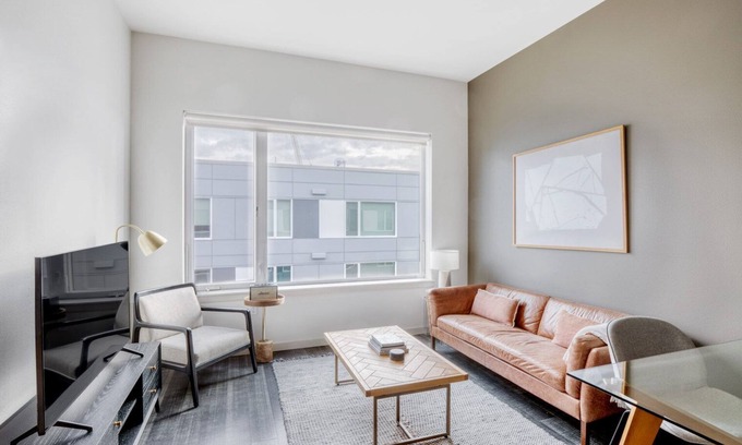 Yesler Terrace Apartment | Dreamy First Hill 1BR w/Gym, Roof & Lounge, nr Pioneer Sq, by Blueground