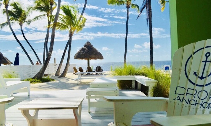 Islamorada Hotel | Drop Anchor