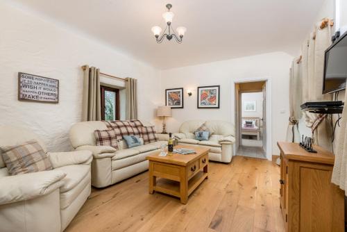 St Brides House | Drovers Cottage