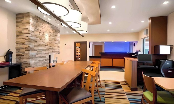 Dubuque Hotel | Dubuque Inn & Suites