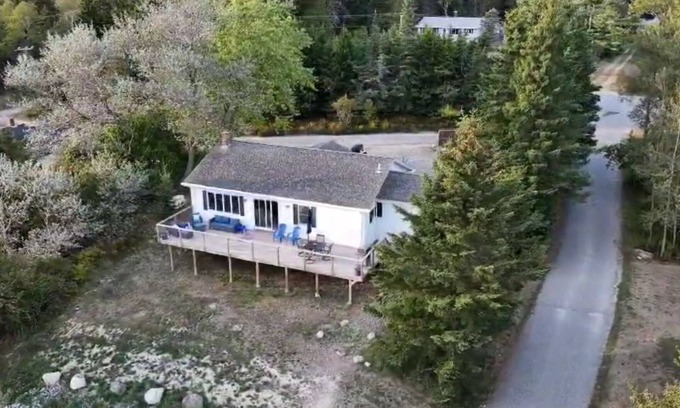 West Tremont House | Duck Cove Cottage overlooking beautiful Blue Hill Bay
