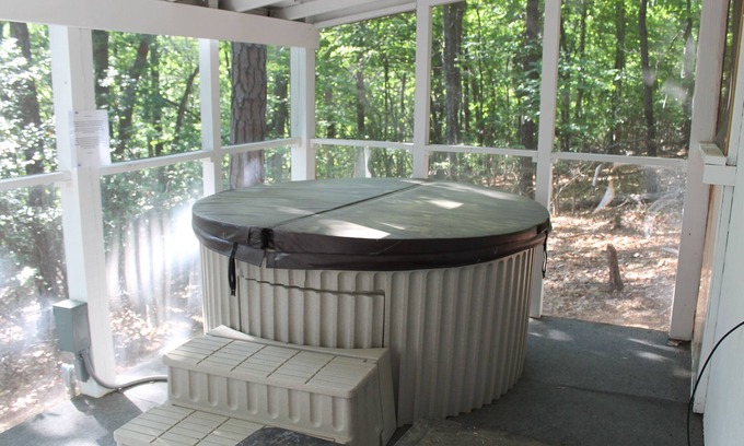 McGaheysville Cabin | Duke's Den, A Storybook Mountain Getaway.