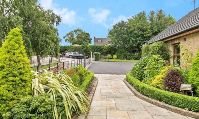 Hillsborough Bed & Breakfast | Dunhill Cottage