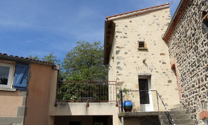 Meilhaud Cottage | Duplex in a quiet area