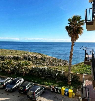 Grottasanta Apartment | Dyo Adelfia, elegante loft vista mare