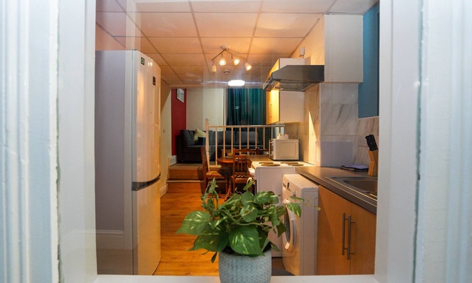 Lowestoft Apartment | E2M Stays Lowestoft High street