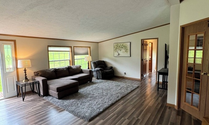 Ellicottville House | Early check-in, Late checkout: spacious 4-bedroom 3-bath house in Ellicottville