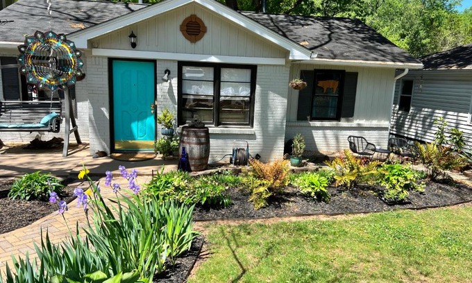 East Side House | East Atlanta Escape - 3 bedrooms