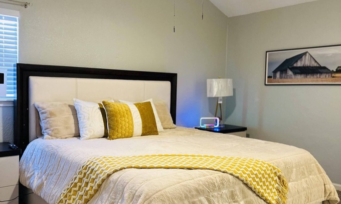 Austin House | East Central Updated 3/2 Easy also short term monthly for less.