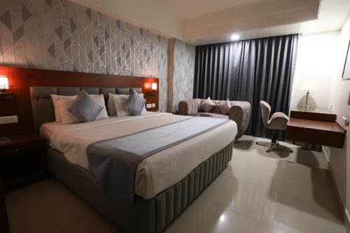Madhapur Hotel | Eastin Hotels- Madhapur