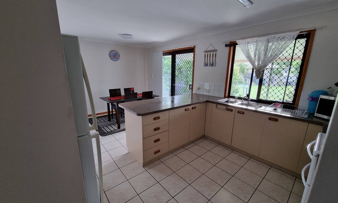 Tin Can Bay House | Easy walk to foreshore and central to all that Tin Can Bay has to offer!