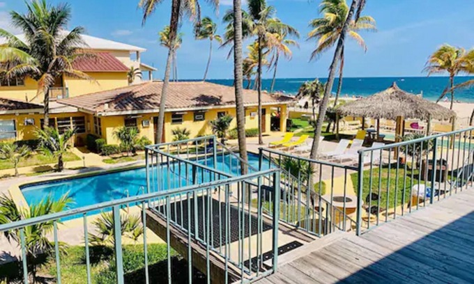 Pompano Beach Hotel | Ebb Tide Resort Oceanfront
