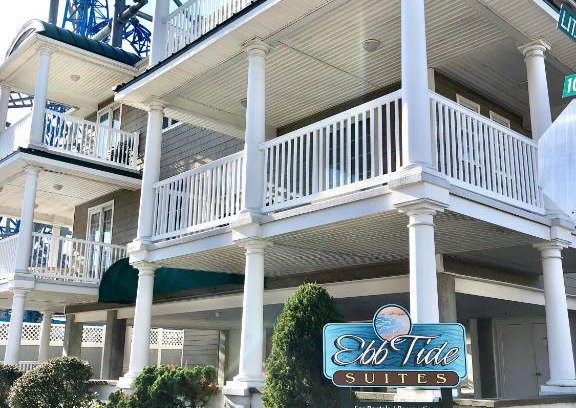 North End Apartment | Ebb Tide Suites