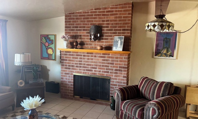 Campus Farm House | Eclectic Mid-Town Tucson n3-bedroom Home with pool near University and Downtown
