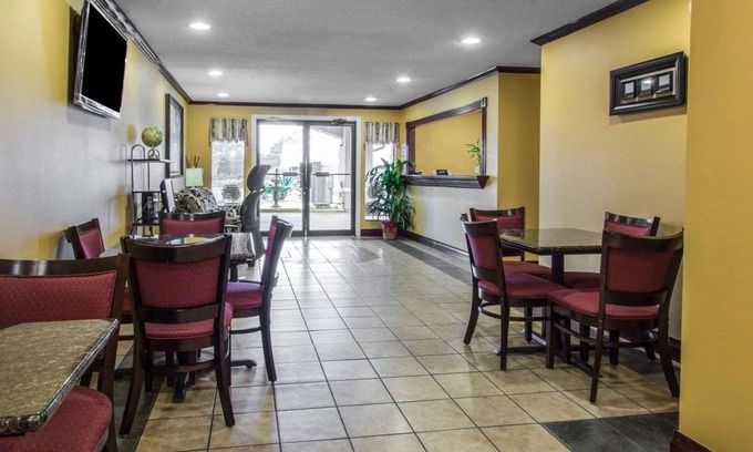 De Funiak Springs Hotel | Econo Lodge Defuniak Springs I-10