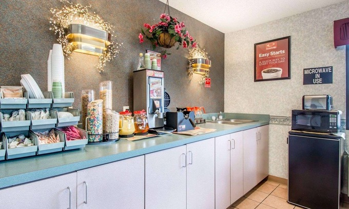 Dothan Hotel | Econo Lodge Dothan