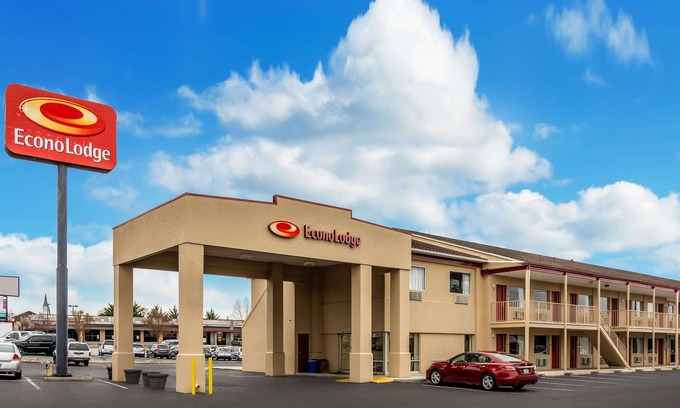 Staunton Hotel | Econo Lodge East