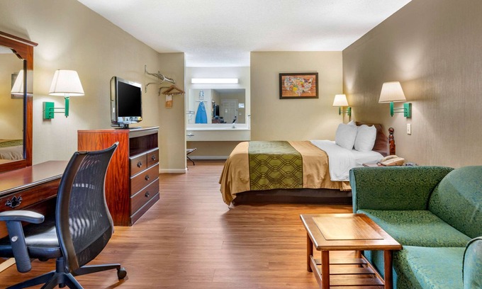 La Vergne Hotel | Econo Lodge Inn & Suites Southeast