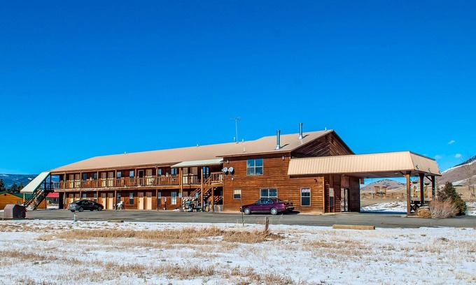 Eagle Nest Hotel | Econo Lodge