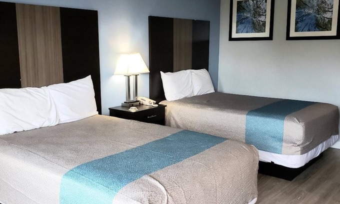 Mineral Wells Hotel | Econo Lodge