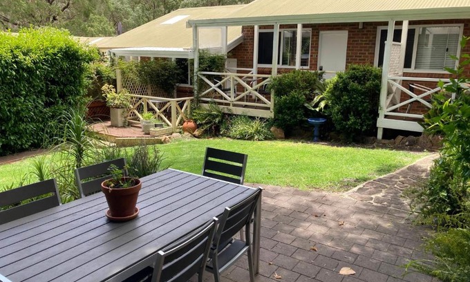 Margaret River Hotel | Edge Of The Forest Motel