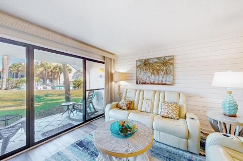 Panama City Beach Apartment | Edgewater Golf Villas #1506