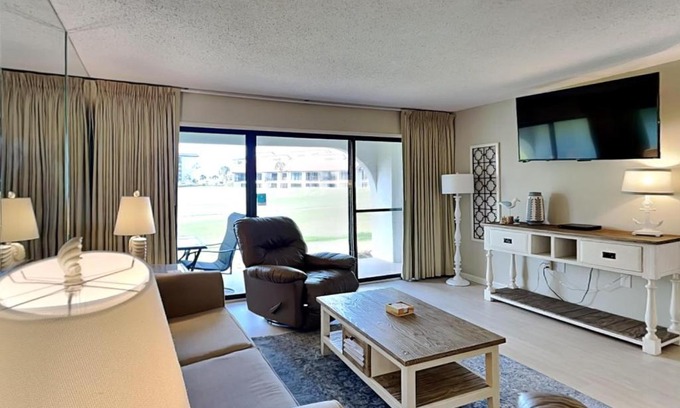 Panama City Beach House | Edgewater Villa #604