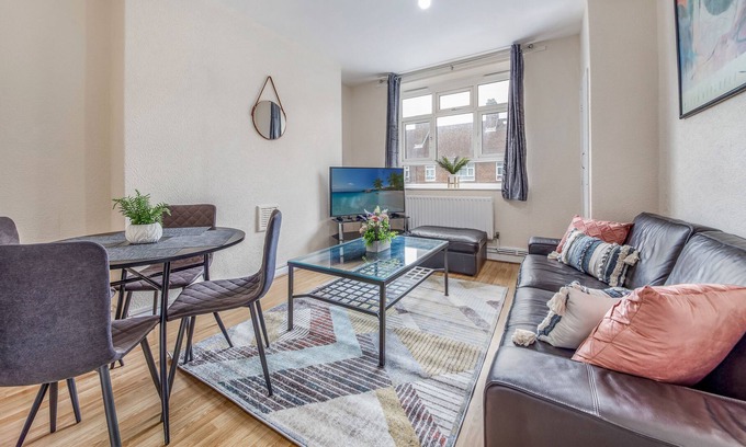 Hackney Wick Apartment | Edwy House