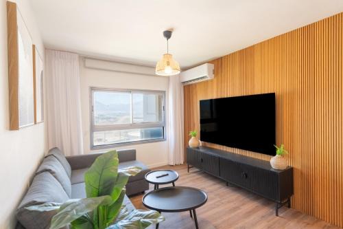 Eilat Apartment | Eilat Luxury Vacation -Amazing Pool