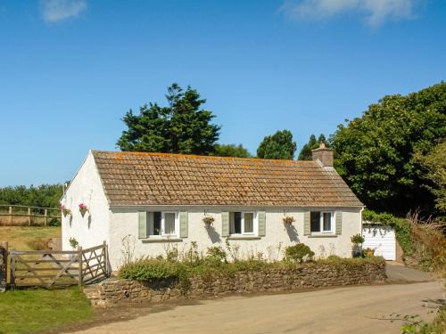 Nolton House | Eira's Cottage-Qc1223
