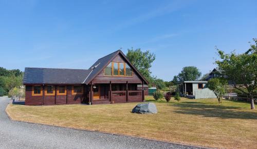 Menai Bridge House | Eirianfa