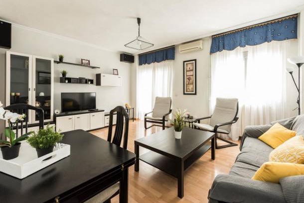 Ciudad Lineal Apartment | El Apartamento de Esteban