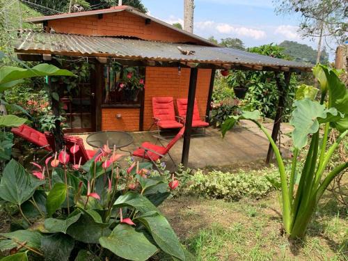 Cali House | El Barranquero cabaña La Tangara