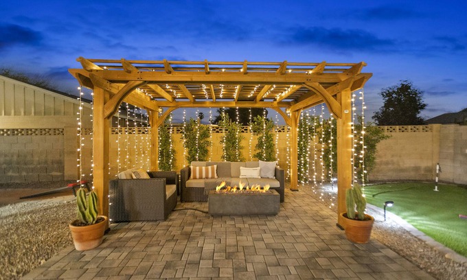 Meyer Park House | El Descanso in Meyer Park - Heated Pool