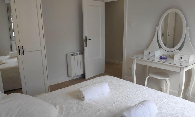 Aviles Apartment | El Pisin de Sabugo. En el casco antiguo de Avilés