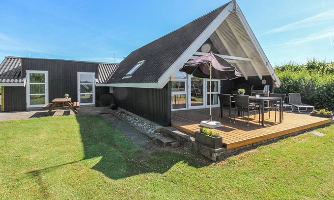 Tørresø House | "Elbert" - 100m from the sea by Interhome