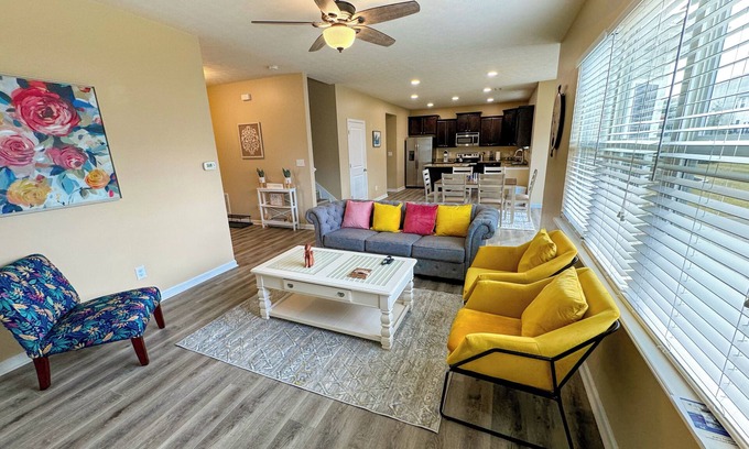Noblesville House | Elegant 3 BD Home in Noblesville