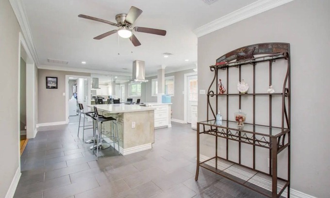 Garden Oaks House | Elegant 3BR 2BA - 10 min~Downtown & Galleria Houston